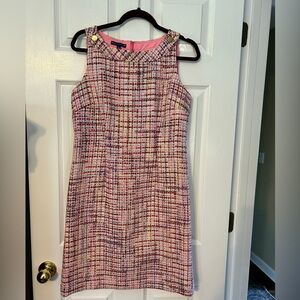 Talbots Sheath Dress. Very nice. Pink tweed with brass button accents. Size 8P